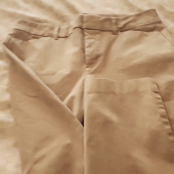 Old Navy Pixie Skinny - Picture 1 of 2